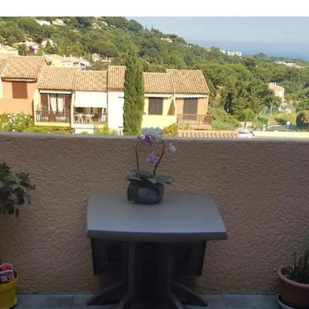 Hameau Du Soleil Apartment กาวาแลร์-ซูร์-แมร์ ภายนอก รูปภาพ